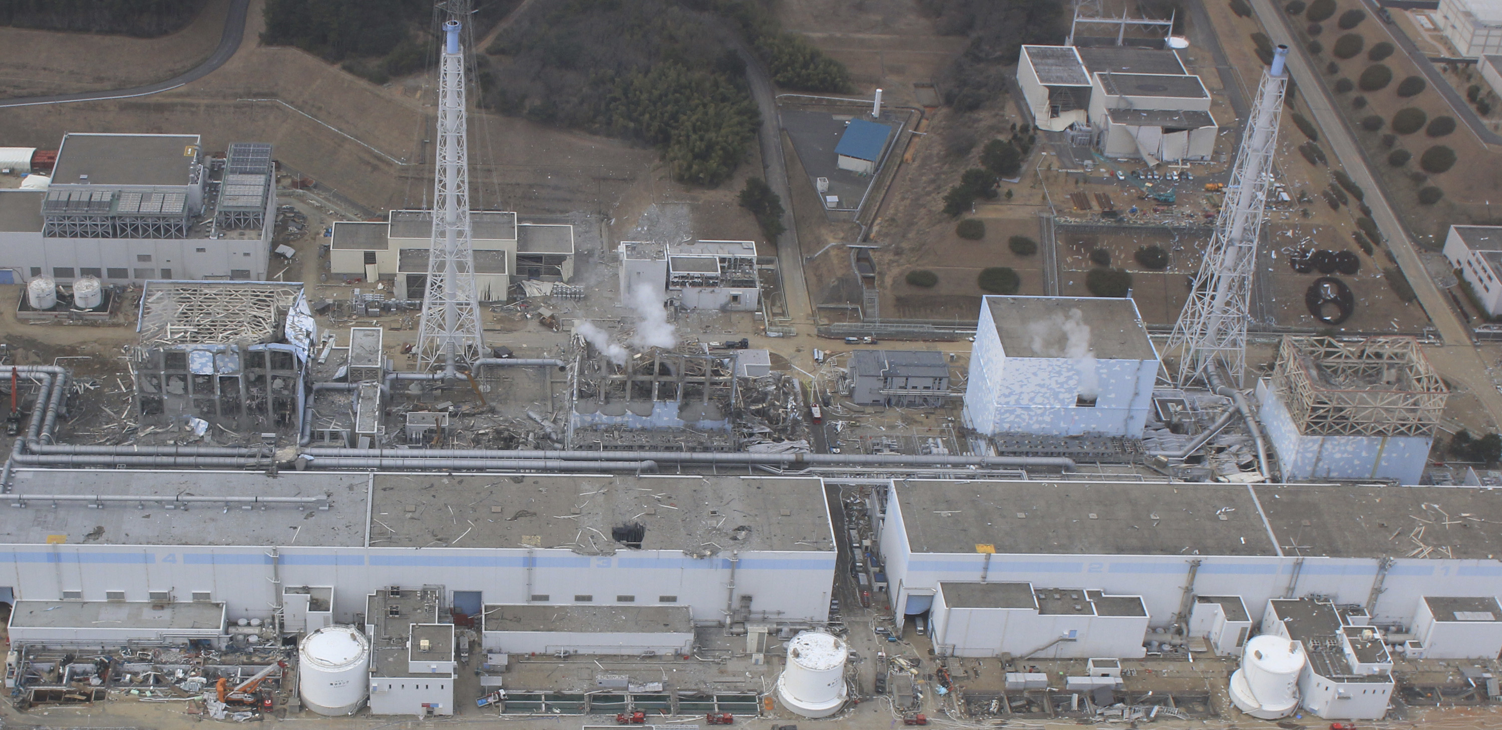 Типы аварий на аэс. Авария на АЭС Фукусима-1. Авария на АЭС Фукусима-1 (Япония).. АЭС Фукусима-2. АЭС Фукусима 2011.